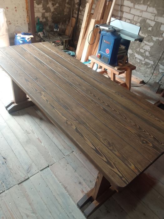 Стол из массива сосны