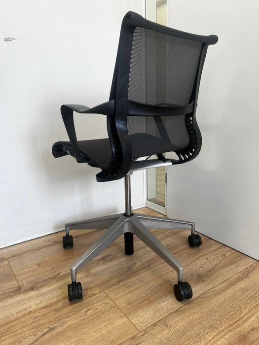 Refurbished Herman Miller Setu