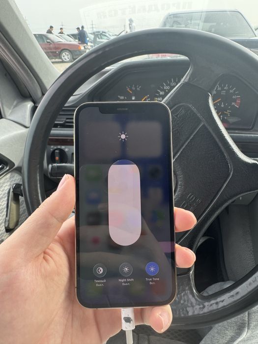 iPhone 12 Pro в хорошем состоянии