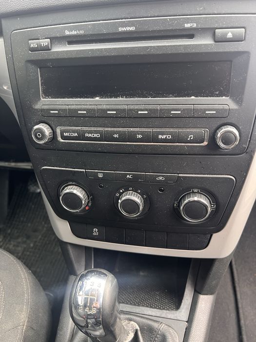 Продавам Skoda Yeti 1,2