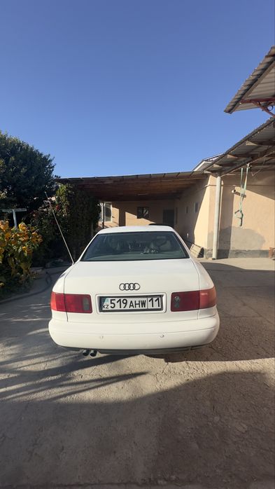 Audi A8 2.8 Quattro