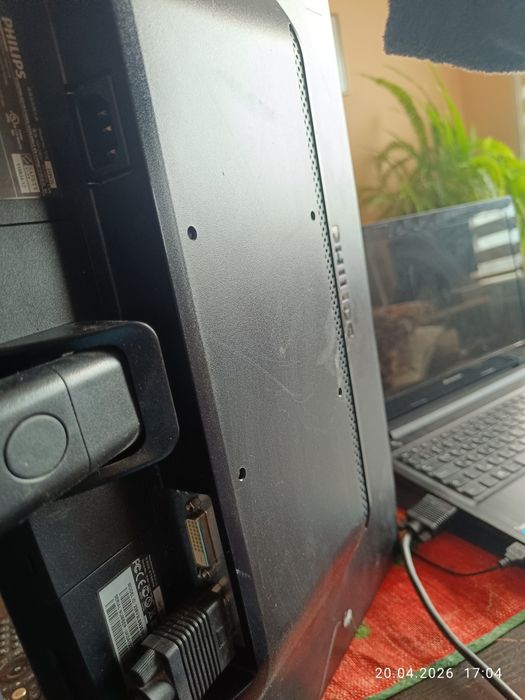 Monitor 22" LCD Display