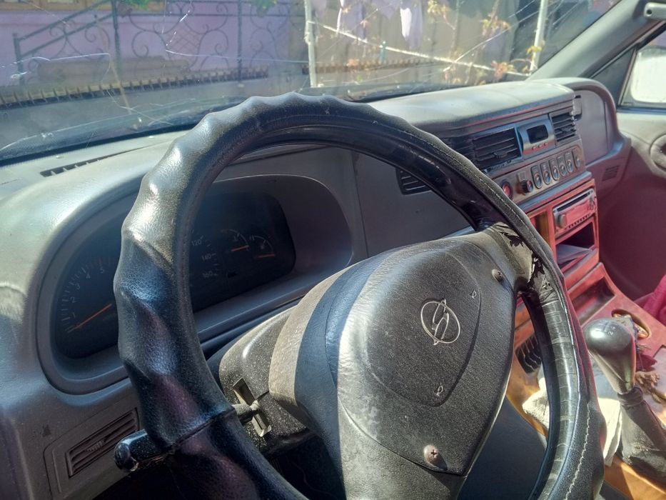 Istana SsangYong 2001