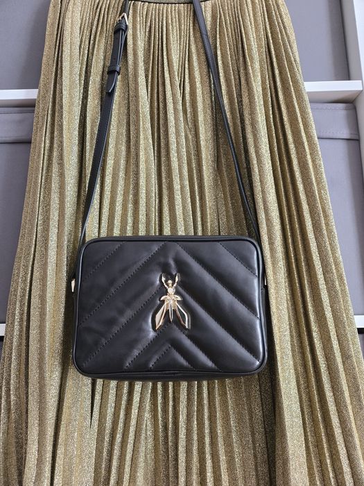 Geantă crossbody Patrizia Pepe, piele, neagră