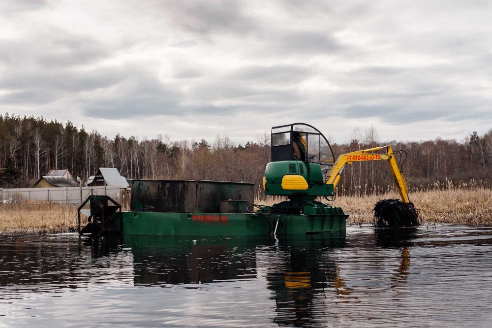 Экскаватор амфибия Komatsu