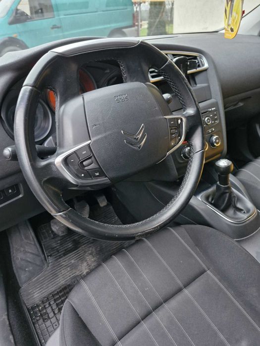 Vând autoturism Citroën C4 ingrijit, verificat de service autorizat,
