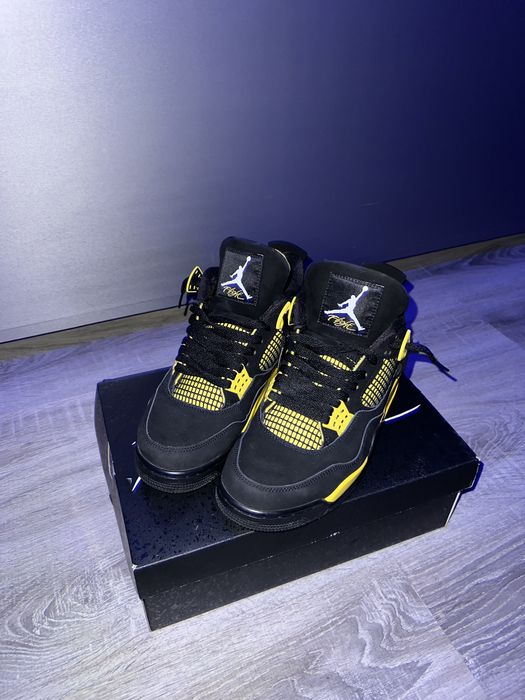 Jordan 4 YELLOW THUNDER 42.5