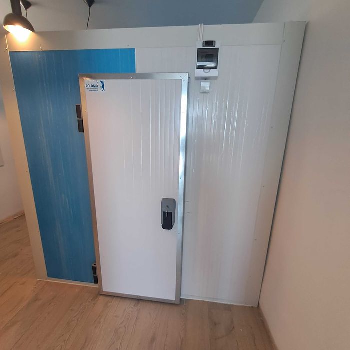 Camera frigorifica cu instalare