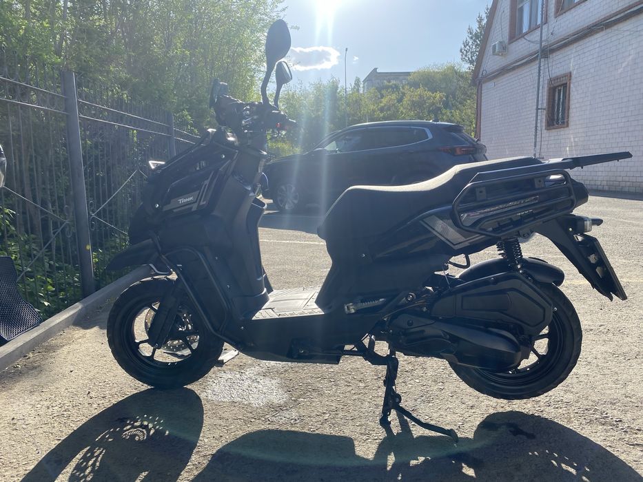 Скутер Vilimi Tank 150