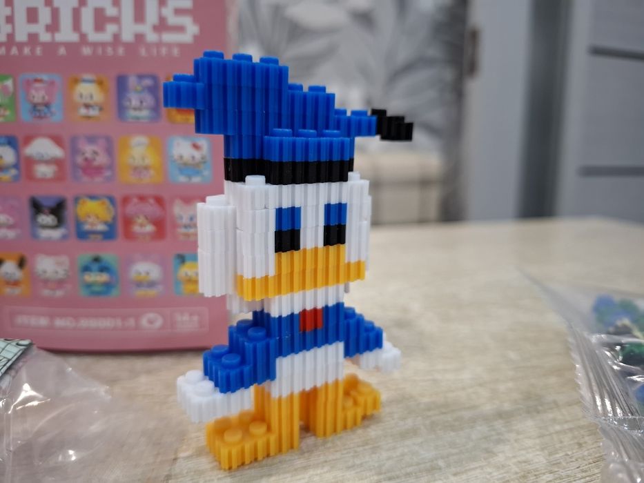 Продам конструктор маленький