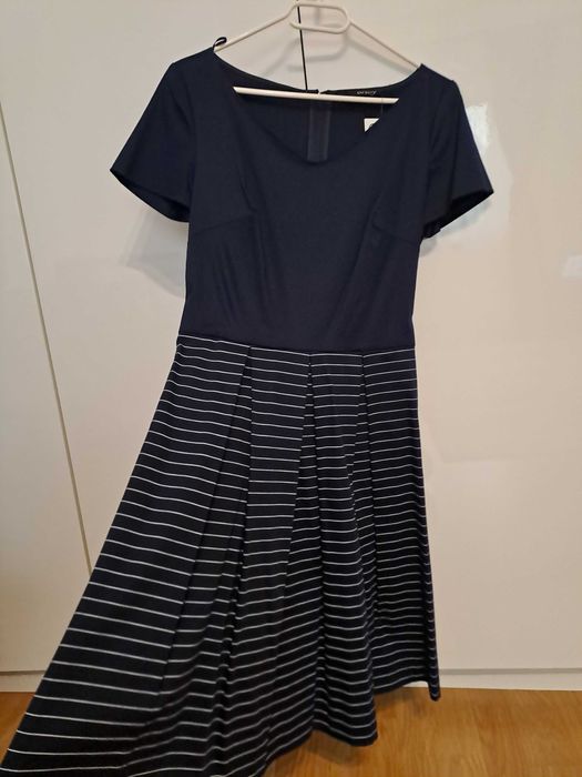 Rochie Office Orsay cu eticheta