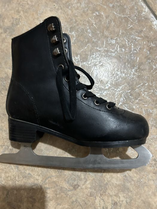 Коньки в хорошем состоянии