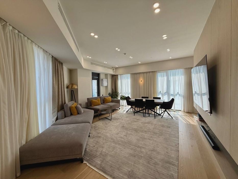 Akay City Продается 5 комнатная квартира ремонт Дархан К.Ниязова