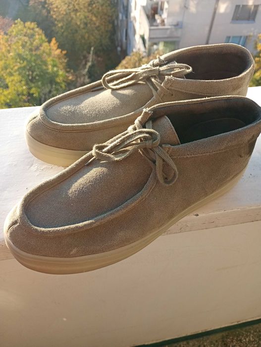 Велурени унисекс обувки на Zara