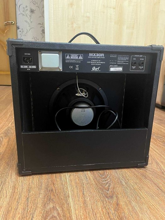 Комбоусилитель Cort MX30R для электрогитары