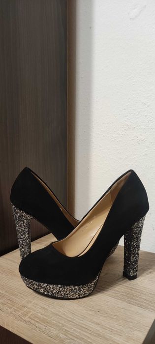 Дамски обувки на ток