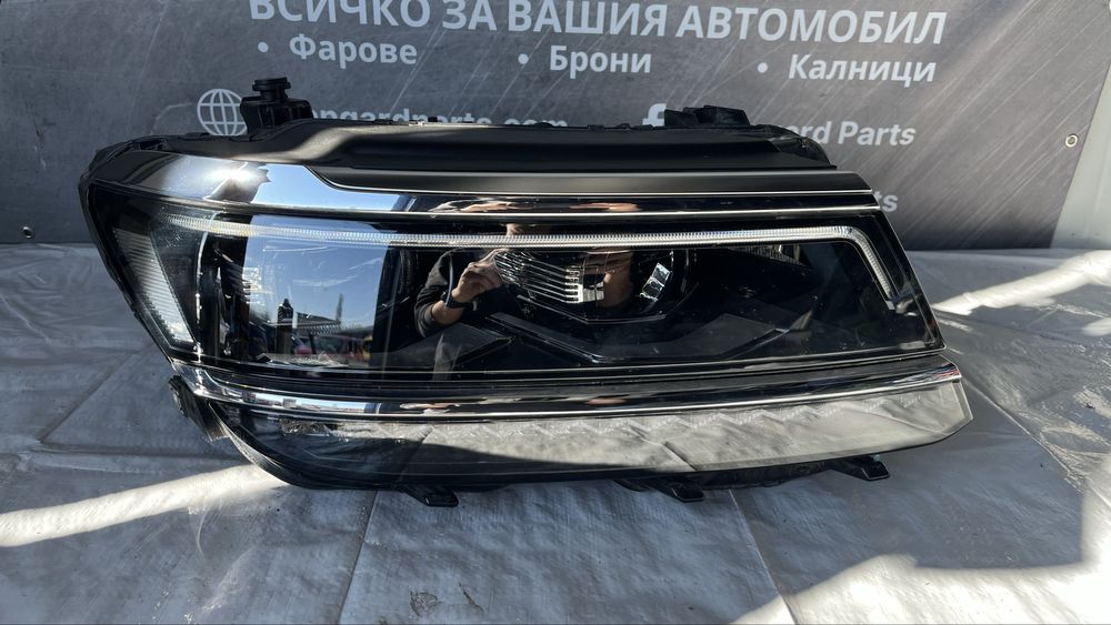 1 брой ляв и 2 броя десен фар VW Tiguan 2016-