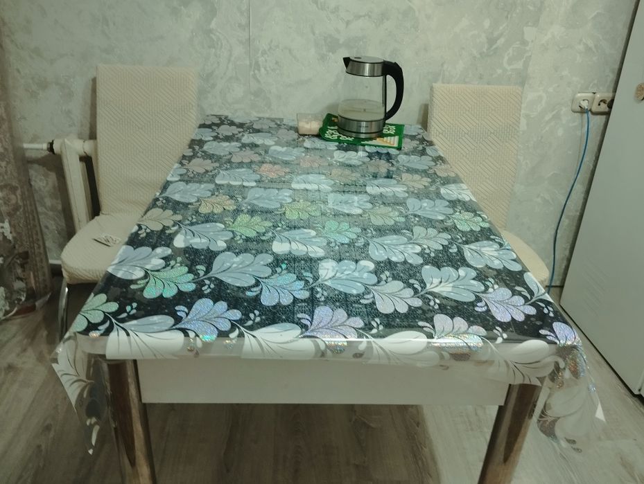 Продам стол со стульями