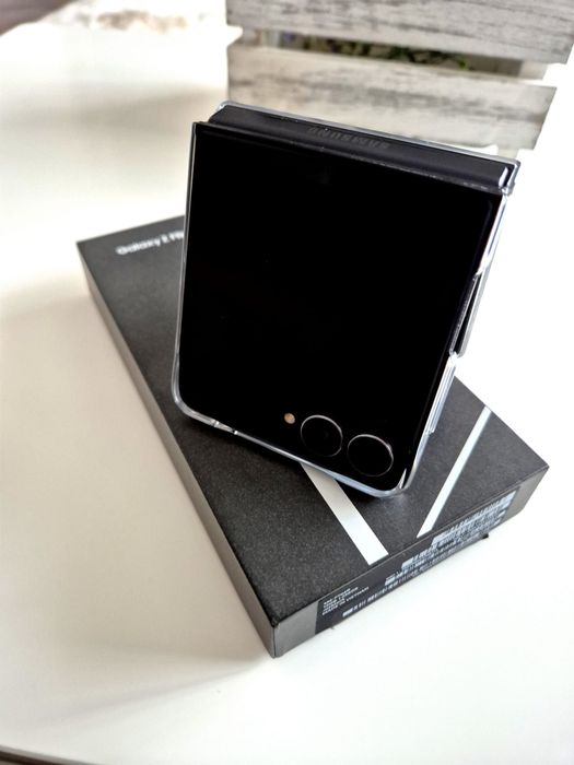 Vand samsung galaxy z flip 7