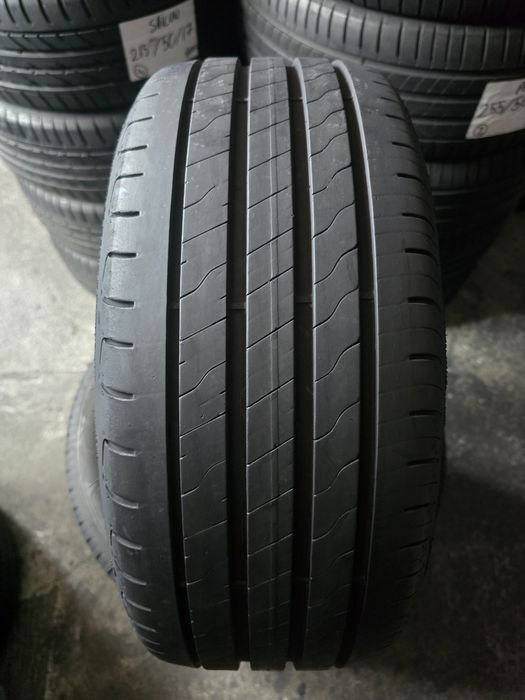 Goodyear 215/45 R16 90V vară