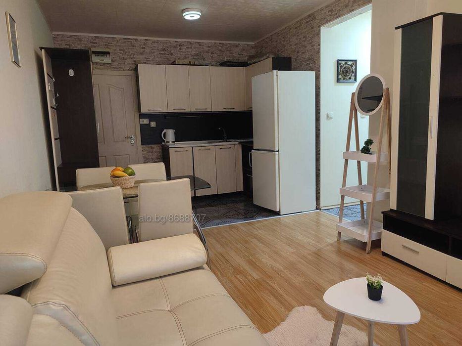 Дава се под наем Двустаен апартамент в Несебър - 60 кв.м за 178.5 € - Снимка #1