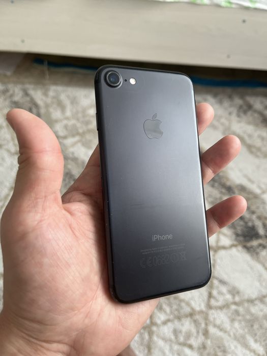 Продам iphone 7, 32 gb.