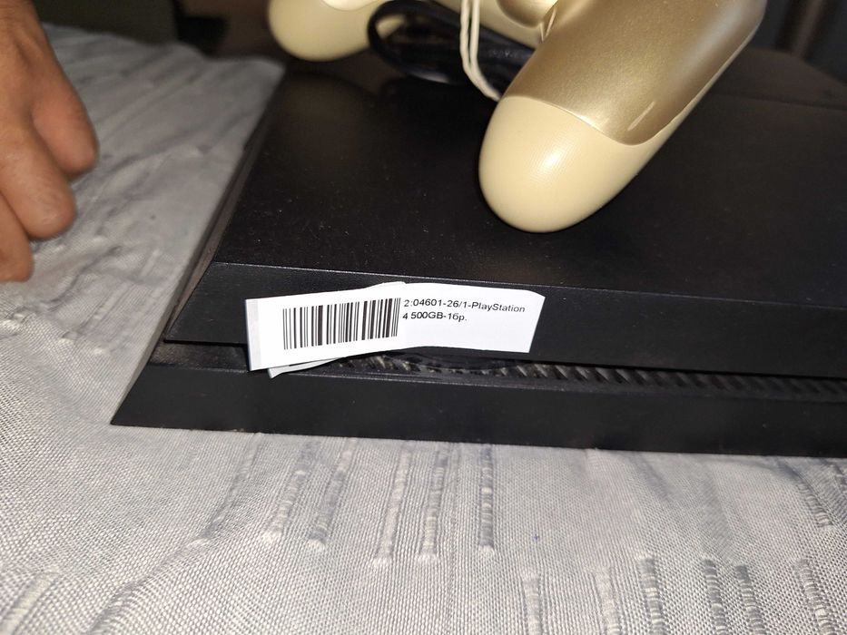Play Station 4 1 TB