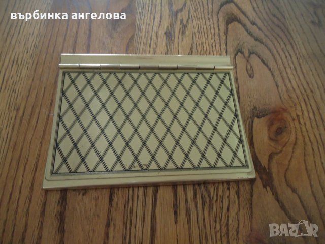 Бронзова поставка за бележник