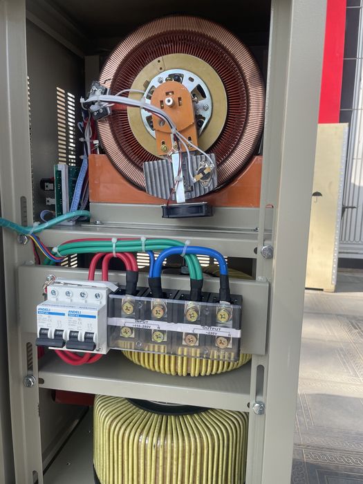 Продаю Стабилизатор Настоящий ANDELI-АНДЕЛИ-SVC-D30kva 110-250V