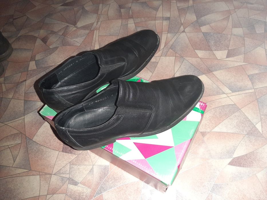 Кожаные туфли рр39 и 40 есть