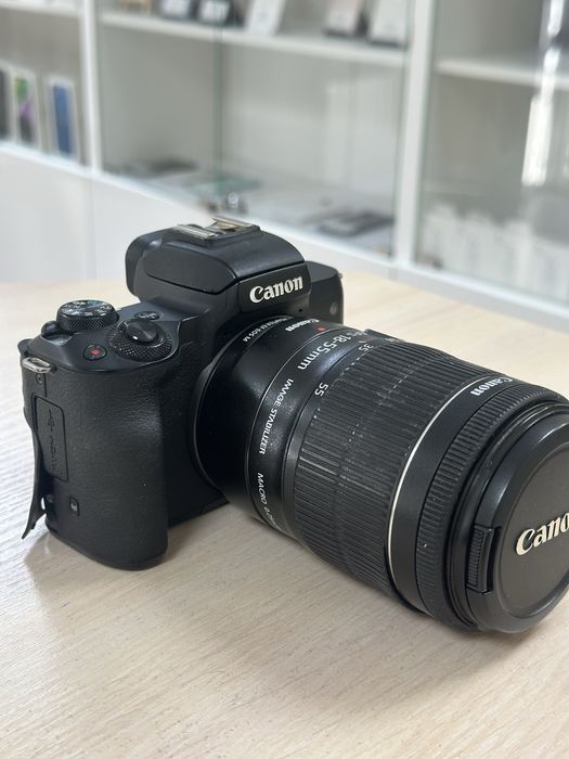 Canon EOS M50 + объектив 18–55 мм