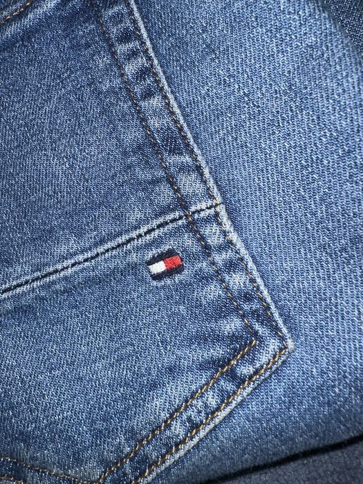 Оригинални дънки Tommy Hilfiger