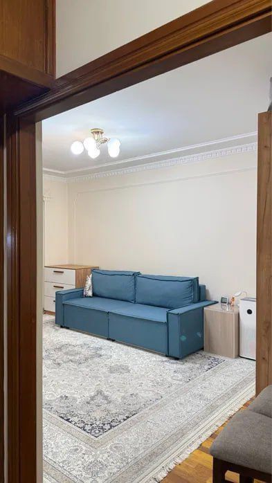 Квартира на Дархан 3/4/4 общ пл 75м /77 серия с обстановкой