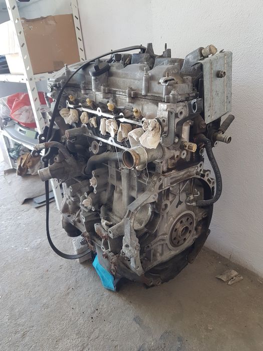 Продавам Двигател, турбина ск.кутия и съединител за Toyota Avensis T25