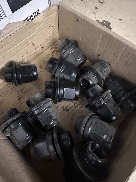 Колёсные гайки для дисков