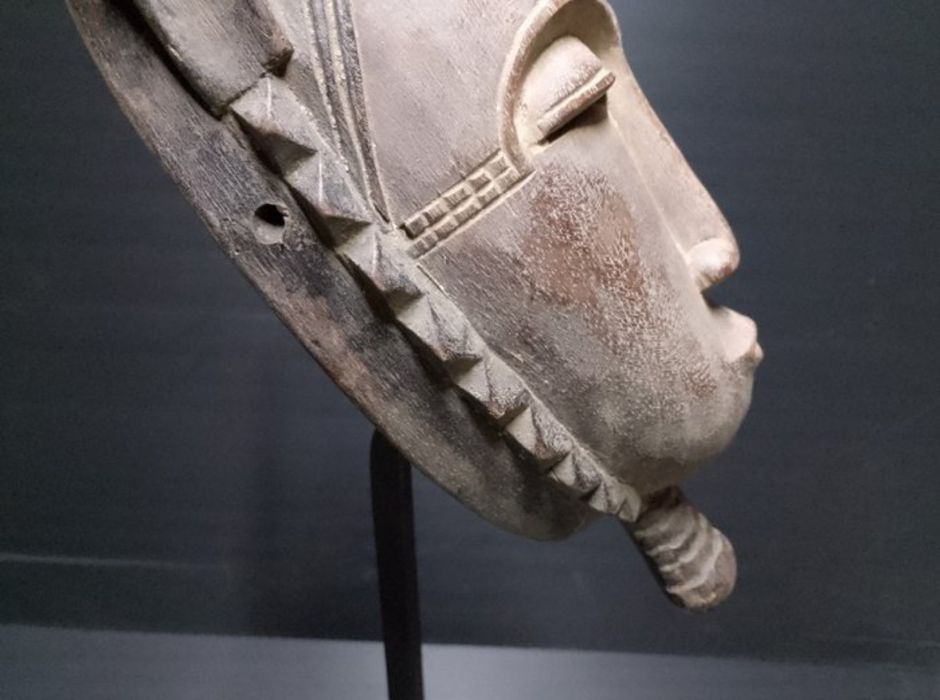 БАУЛЕ Племенна африканска маска , африканско изкуство антикварна стой