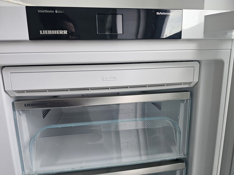 Фризер Liebherr No Frost с 5 чекмеджета 235л А+++