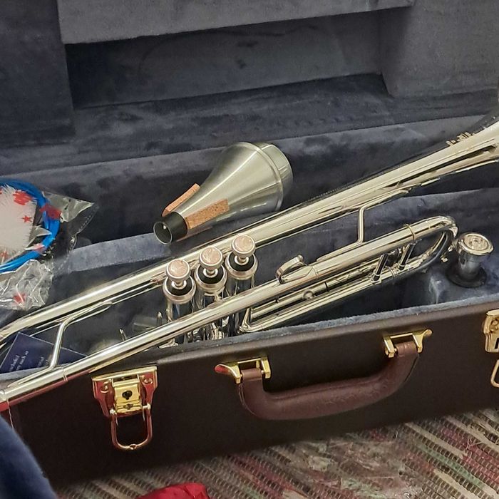 trompeta bach stradivariua