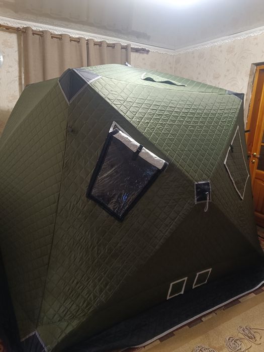 Палатка для рыбалки и отдыха