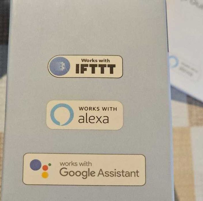 Смарт  Wi-Fi контакт с вградена нощна лампа BroadLink SP4L