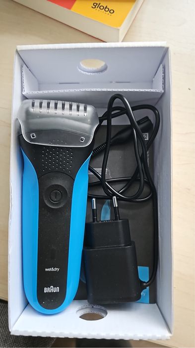 Aparat de ras BRAUN Series 3