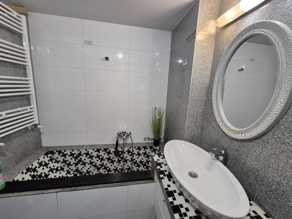 Apartament de vânzare