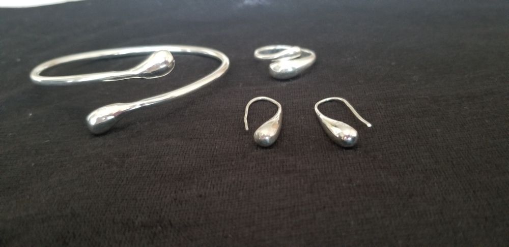 продам серебряный комплект