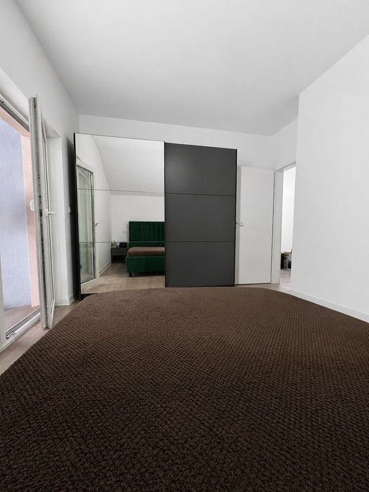 Inchiriez apartament 2 camere