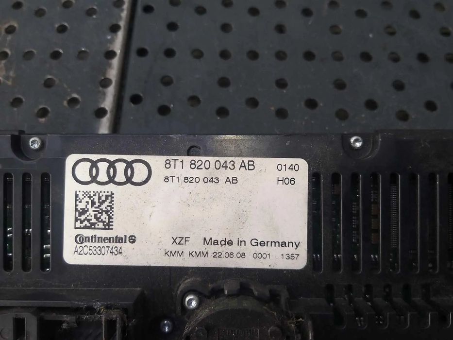 Panou comanda clima ac audi a4 b8 8k 8t1820043ab