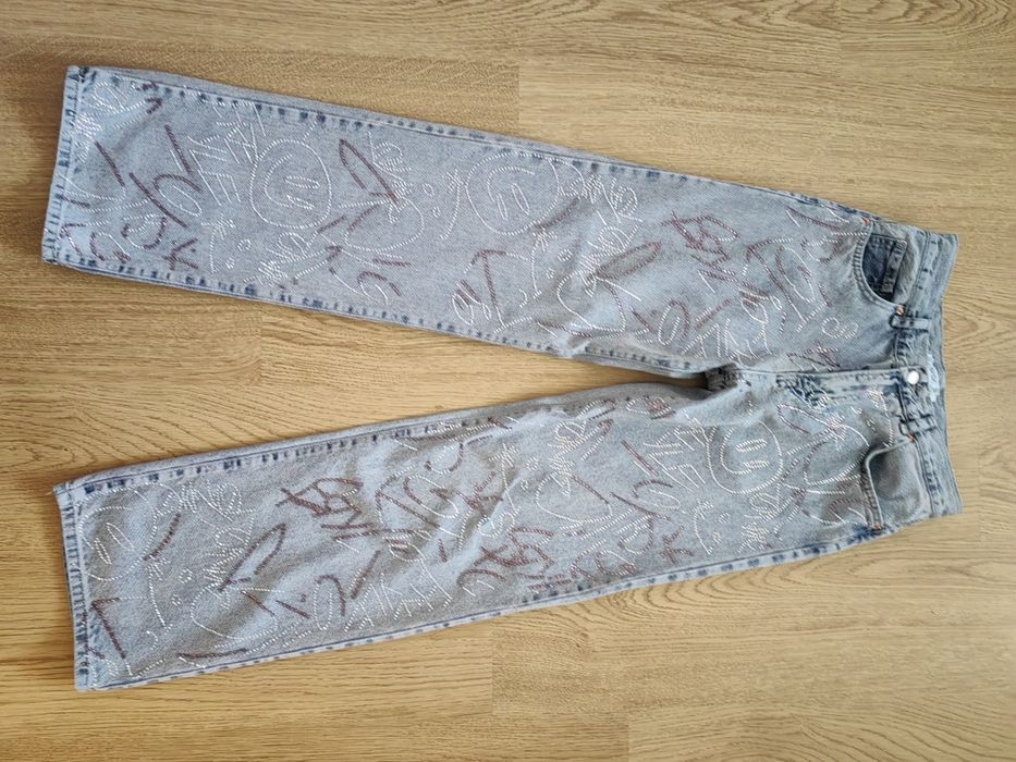 Ефектни дънки с камъни