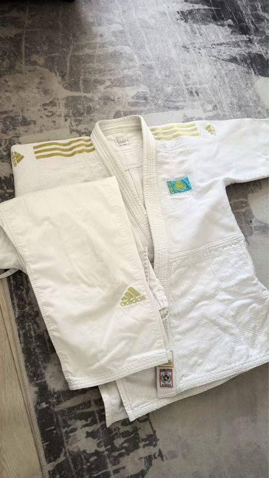 Original Adidas кимоно