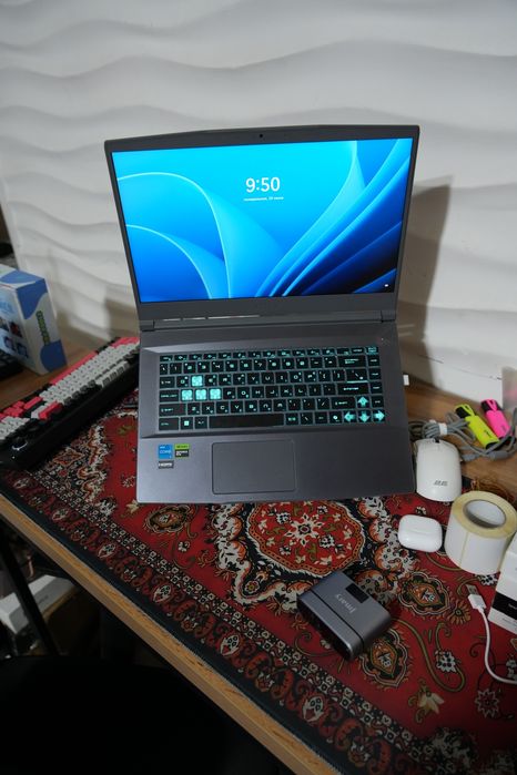 MSI Thin 15 sotiladi 16/512 gb, RTX 4050 6gb