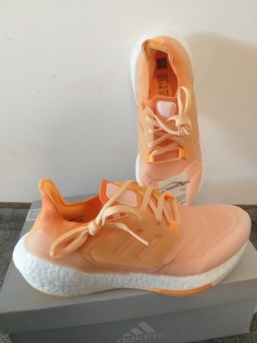adidas UltraBoost 22 'Flash Orange -  дамски маратонки НОВИ