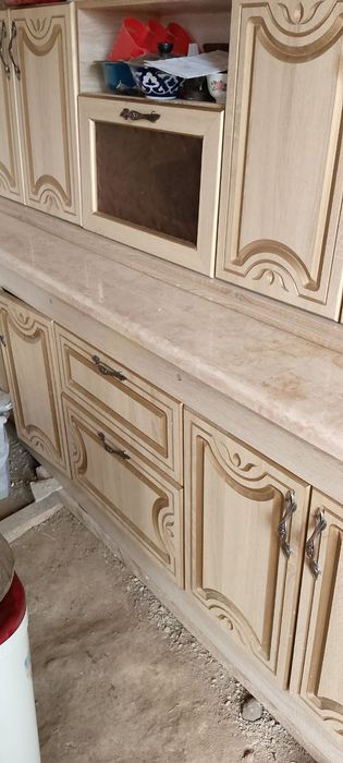 Kuxinniy Mebel 2 metr yangi